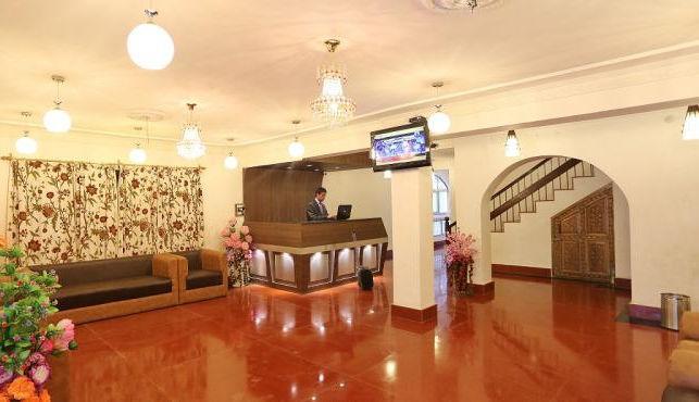 Hotel Ibni Kabeer ศรีนาการ์ ภายนอก รูปภาพ